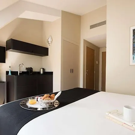 Helzear Montparnasse