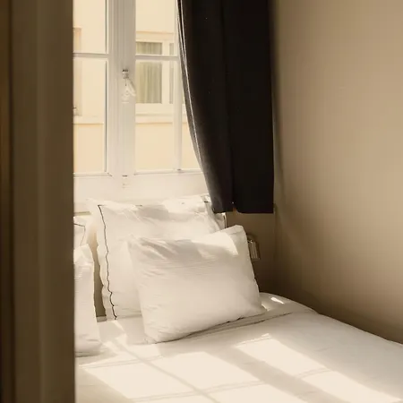 Hotel Helzear Montparnasse By Esteem