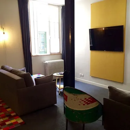 Suites&hôtel Helzear Montparnasse Hotel 4*