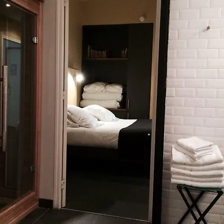 Helzear Montparnasse 4*