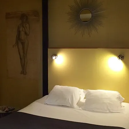 Suites&hôtel Helzear Montparnasse Hotel 4*