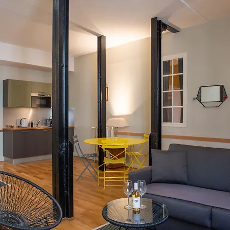 Suites&hôtel Helzear Montparnasse Hotel 4*