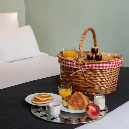 Suites&hôtel Helzear Montparnasse Hotel